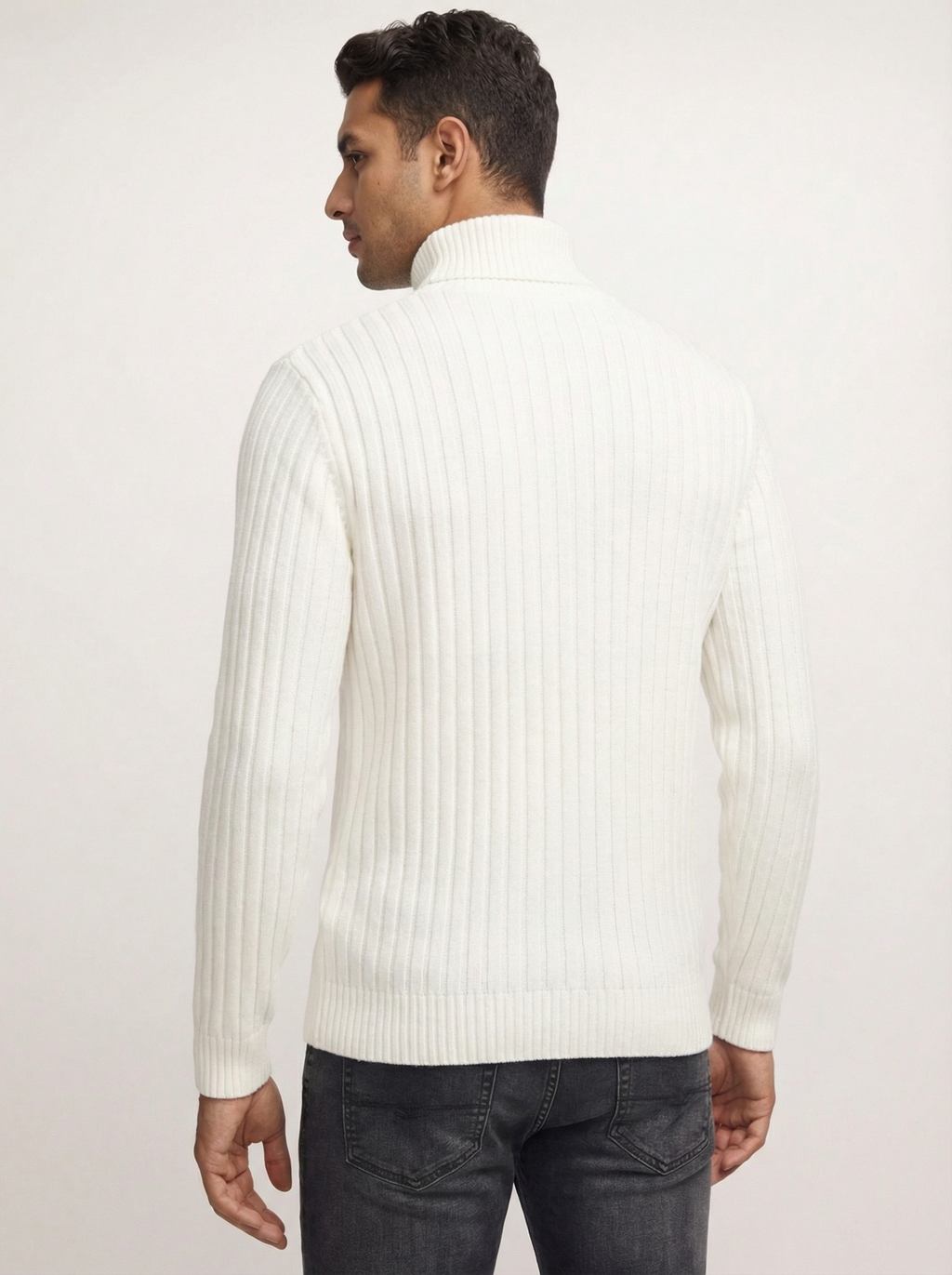 THE HEIGHT TURTLENECK