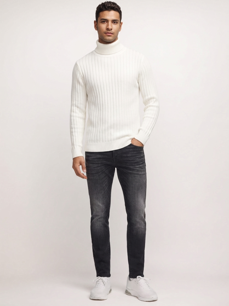 THE HEIGHT TURTLENECK